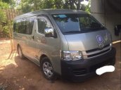 Cần bán gấp Toyota Hiace năm sản xuất 2010, giá chỉ 355 triệu