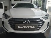 Bán Hyundai Elantra 1.6AT trắng, tặng BHVC 2 năm, tặng phụ kiện, trả trước 156tr, 0978656301