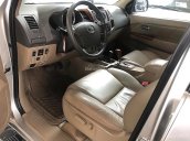 Bán xe Toyota Fortuner V 2.7AT 2010, màu bạc