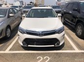 Bán Toyota Camry 2.0E sản xuất năm 2018, màu trắng