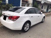 Cần bán xe Chevrolet Cruze 2015 màu trắng ngọc trai