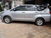 Bán Toyota Innova năm sản xuất 2017, màu bạc