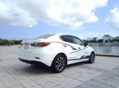 Bán xe Mazda 2 đời 2016, màu trắng