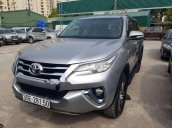 Cần bán xe Toyota Fortuner đời 2016, màu bạc, xe nhập