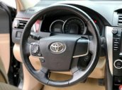 Cần bán Toyota Camry 2.5G đời 2012, màu đen giá cạnh tranh