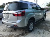 Bán Isuzu mu-X 2.5 4X2 MT năm sản xuất 2016, màu bạc, xe nhập, 750tr