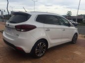 Bán Kia Rondo sản xuất năm 2018, màu trắng, giá 669tr