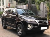 Gia đình cần bán gấp Fortuner 2017, số sàn, máy dầu, màu nâu