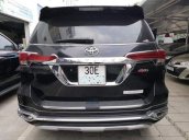 Cần bán Toyota Fortuner 2.7V 2017, màu đen, xe nhập