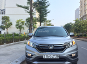 Cần bán Honda CR V 2.4, màu bạc, đăng ký T5/2017
