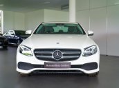 Bán xe lướt Mercedes E250 cũ 2018, lướt 10.000 km, màu trắng. Chính hãng tốt nhất