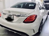 Cần bán Mercedes C250 AMG 2017, màu trắng