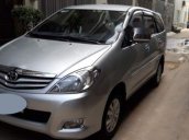 Cần bán gấp Toyota Innova G 2.0 năm sản xuất 2010, màu bạc chính chủ, 410tr