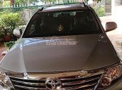 Cần bán xe Toyota Fortuner V đời 2014, màu bạc xe gia đình, giá chỉ 820 triệu