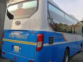 Bán ô tô Hyundai Universe TB82 năm sản xuất 2016, màu xanh lam, nhập khẩu nguyên chiếc