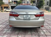 Cần bán Toyota Camry 2.5G năm 2017, màu ghi vàng