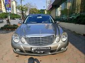 Cần bán xe Mercedes E280 2008, màu bạc, nhập khẩu, giá tốt