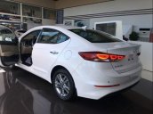 Cần bán Hyundai Elantra 1.6 AT 2018, màu bạc, giá 624tr