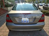 Cần bán xe Mercedes E280 2008, màu bạc, nhập khẩu, giá tốt