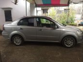 Cần bán xe Daewoo Gentra đời 2009, màu bạc xe gia đình