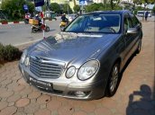 Cần bán xe Mercedes E280 2008, màu bạc, nhập khẩu, giá tốt