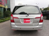 Bán ô tô Toyota Innova E đời 2014 fom mới, màu bạc, xe đẹp. Liên hệ 0942920132