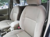 Bán ô tô Toyota Innova E đời 2014 fom mới, màu bạc, xe đẹp. Liên hệ 0942920132