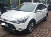 Cần bán xe Hyundai i20 Active sản xuất 2015, màu trắng, xe nhập, giá tốt