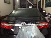 Bán gấp Toyota Camry năm sản xuất 2013, màu đen, xe gia đình