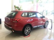 Bán xe Mitsubishi Outlander sản xuất 2018, màu đỏ