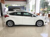 Bán Ford Focus Trend giá ưu đãi cuối năm 2018, nhận nhiều phụ kiện hấp dẫn