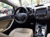 Cần bán gấp Kia Cerato 1.6AT năm 2016, màu đen số tự động, giá chỉ 589 triệu