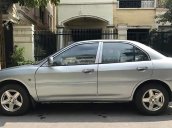 Cần bán gấp Mitsubishi Lancer 1.6 MT sản xuất 2005, màu bạc 