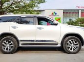 Cần bán xe Toyota Fortuner 2.7V 4x4 AT sản xuất năm 2017, màu trắng, xe nhập chính chủ