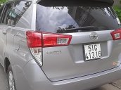 Cần bán gấp Toyota Innova G đời 2017, màu bạc còn mới, giá tốt