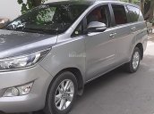 Cần bán gấp Toyota Innova G đời 2017, màu bạc còn mới, giá tốt