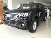 Cần bán Chevrolet Colorado 2.5L 4x4 MT LT đời 2018, màu đen, nhập khẩu, ưu đãi 30 triệu T11/2018