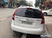 Cần bán lại xe Hyundai i30 CW 1.6 AT sản xuất năm 2011, màu trắng, nhập khẩu 