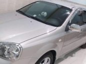 Cần bán xe Chevrolet Lacetti sản xuất năm 2011, màu bạc, giá tốt