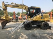 Máy đào bánh lốp Komatsu PW140-7 sản xuất 2008