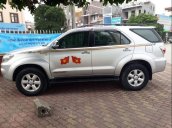 Bán Toyota Fortuner 2.7V năm sản xuất 2010, màu bạc  