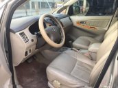 Bán ô tô Toyota Innova V đời 2011, màu bạc còn mới