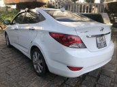 Gia đình bán Hyundai Accent đời 2014, màu trắng, nhập khẩu