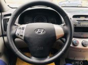 Bán Hyundai Avante đời 2011, màu trắng số sàn, giá chỉ 310 triệu