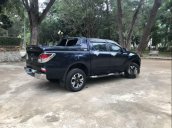 Cần bán gấp Mazda BT 50 sản xuất 2016, màu xanh lam  