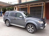 Bán Ford Everest 2011 màu xám, máy dầu, số tự động