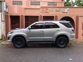 Bán Toyota Fortuner MT năm 2016 xe gia đình