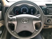 Cần bán gấp Toyota Fortuner 2.5G đời 2013, màu bạc số sàn, giá 788tr