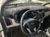 Cần bán gấp Kia Rio năm sản xuất 2015, màu trắng, nhập khẩu chính chủ