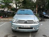 Bán ô tô Toyota Fortuner năm 2009, màu bạc